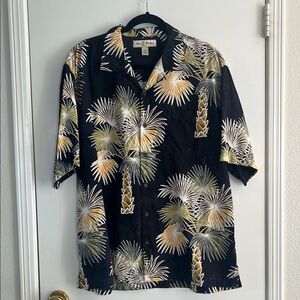 Tommy Bahama Men’s 100% Silk Hawaiian Print Shirt